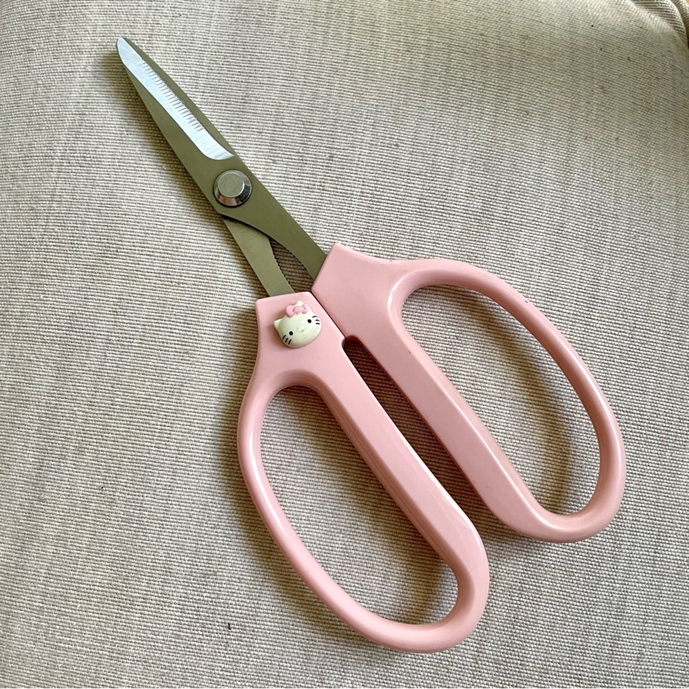 🩷 Vintage 2000 Hello kitty Sanrio pink scissor